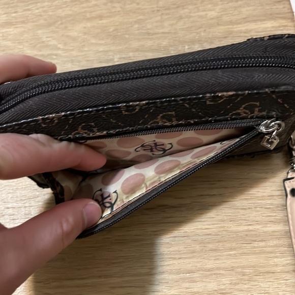 Guess clutch - Picture 5 of 6